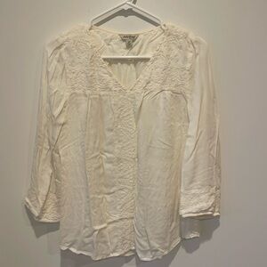 Lucky Brand size medium pullover blouse. Cream